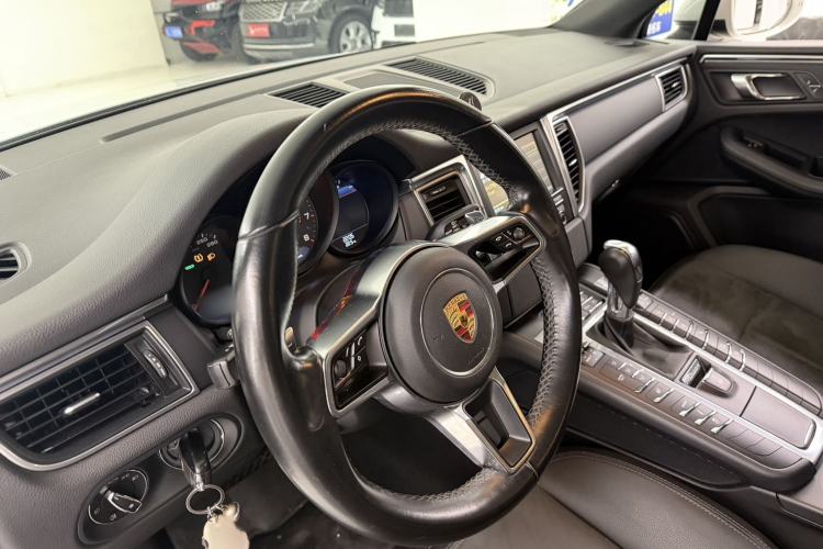 Used Porsche Macan 2016 Macan 2.0T
