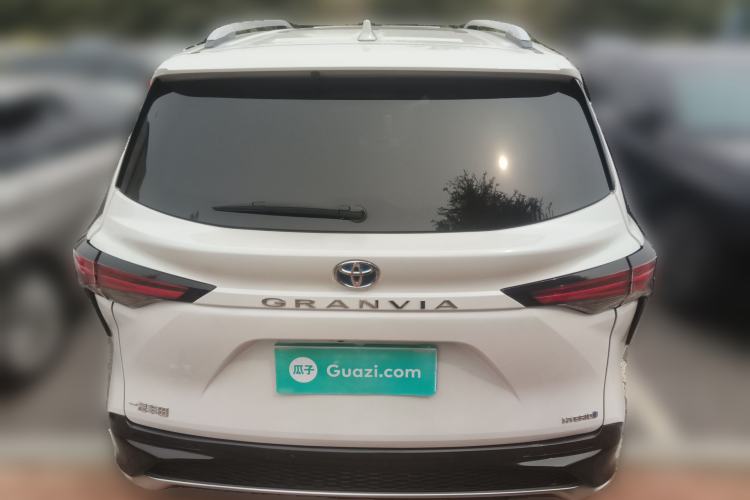 Used Toyota Granvia 2022 2.5L Hybrid Flagship Edition Rear