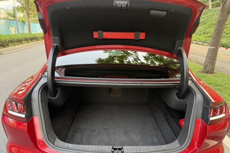 Used BYD Han 2020 EV Long-Range Luxury Model Trunk