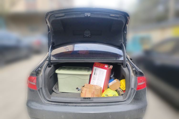 Used Audi A4L 2013 35 TFSI Automatic Standard Model Trunk