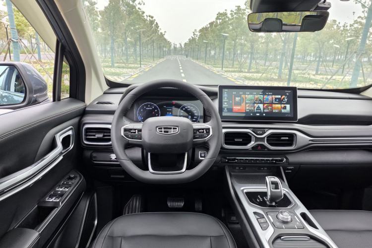 Used Geely Auto Haoyue 2020 1.8TD DCT Luxury Model 5 Seats Steering Wheel