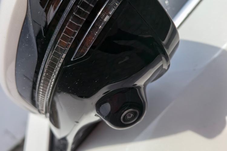 Used CHANGAN UNI-K 2024 2.0T Two-Wheel Drive Global Edition Exterior 7