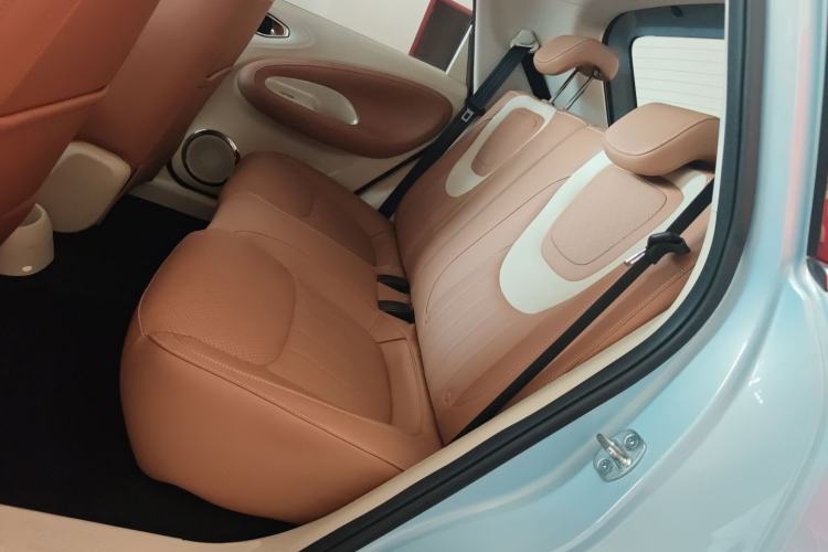 Used Wuling Bingo 2025 410 km Lingxi Deluxe Edition Left Rear Seat