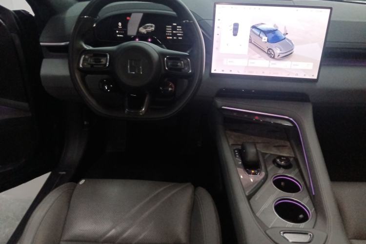 Used Zeekr 001 2024 WE Edition 95 kWh All-Wheel Drive Steering Wheel