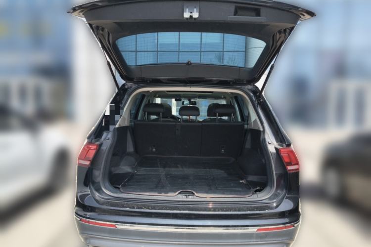 Used Volkswagen Tiguan L 2020 330TSI Automatic Two-Wheel Drive Panoramic Comfort Edition China VI Standard