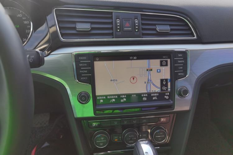 Used Volkswagen Lamando 2018 280TSI DSG Comfort Edition
