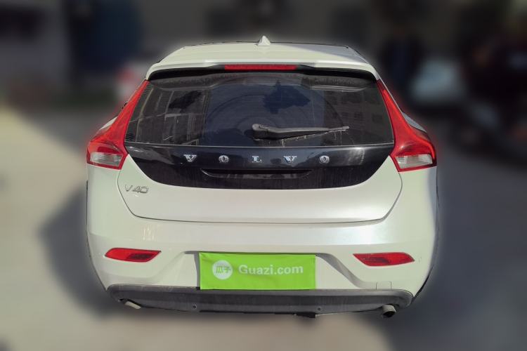 Used Volvo V40 2015 1.6T Zhiyi Edition