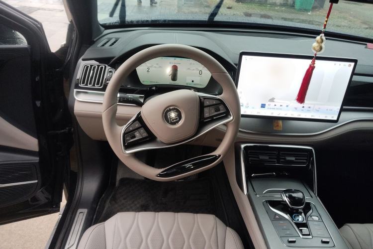 Used BYD Tang New Energy 2024 DM-i Glory Edition 112KM Prestige Model Steering Wheel