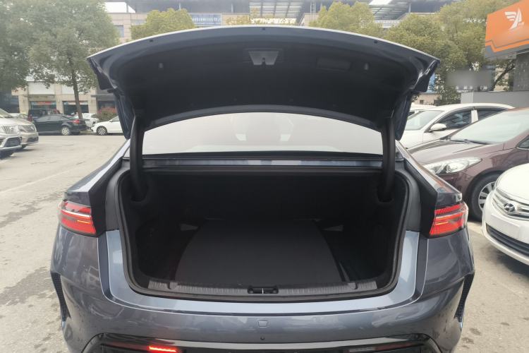 Used BYD Seal 2022 550 km Standard Range Rear-Wheel Drive Prestige Version