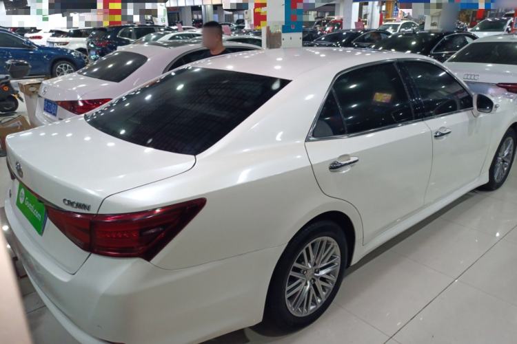 Used Toyota Crown 2015 2.5L Elite Edition Rear Right 45 Deg