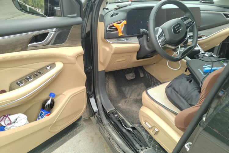 Used Landian E5 2024 Honor Edition 100KM Premium Model 7 Seats Driver Seat