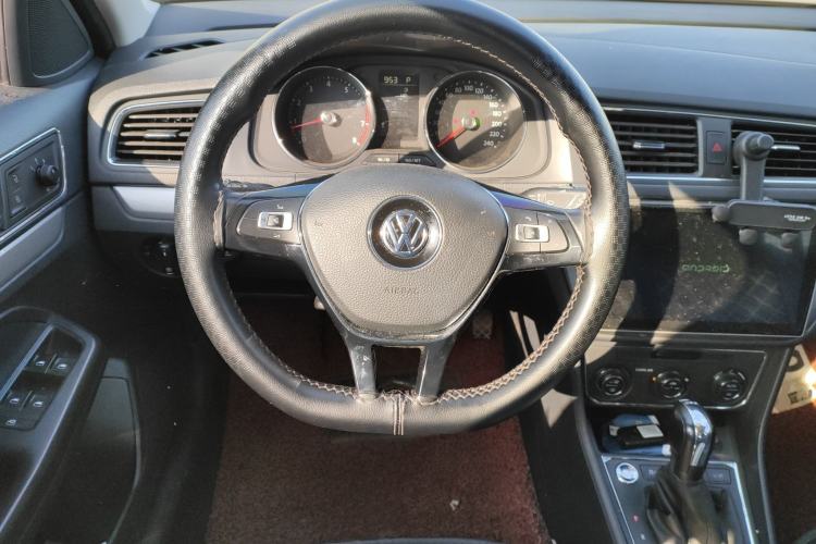 Used Volkswagen Gran Lavida 2017 180TSI DSG Comfort Edition Steering Wheel