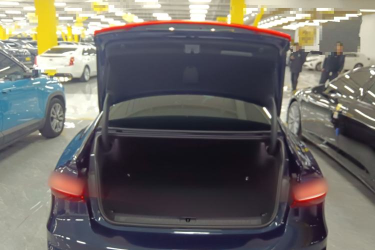 Used Audi A7L 2022 55 TFSI quattro S-line Zhiyuan Crystal Flow Package
