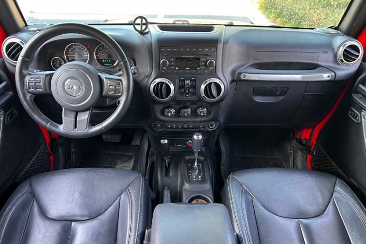 Used Jeep Wrangler 2017 3.0L Sahara Four-Door Comfort Edition