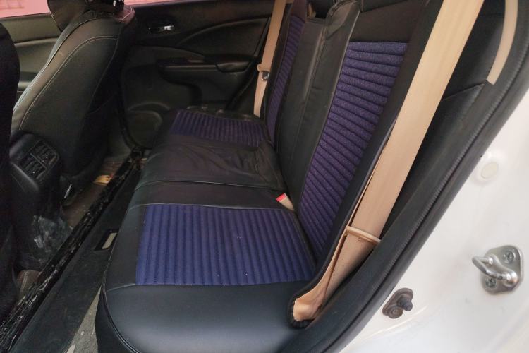 Used Honda CR-V 2016 2.0L two-wheel drive Urban Edition Left Rear Seat