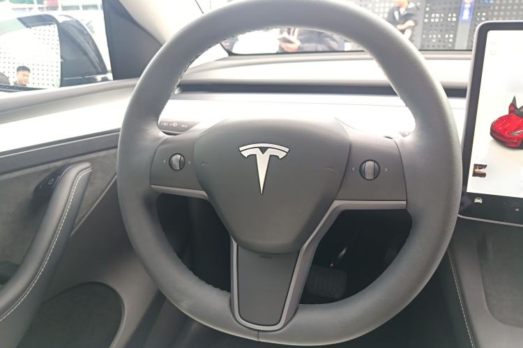 Used Tesla Model Y 2022 Rear-Wheel-Drive Version
