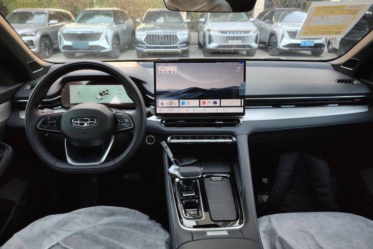 Used Geely Auto Preface 2026 Model Oriental Yao 1.5TD Kunlun Edition Center Console