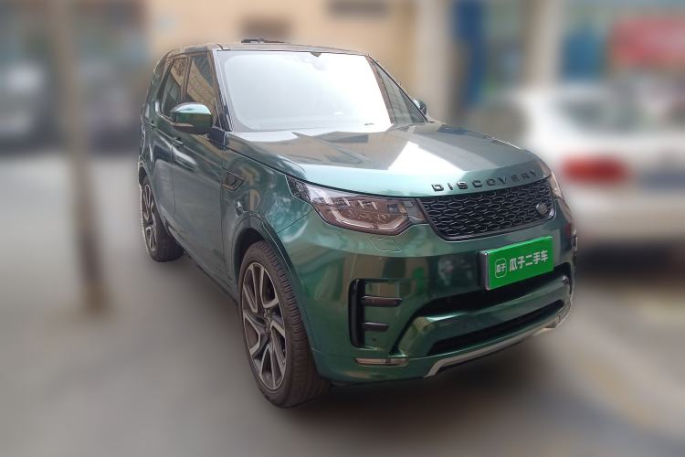 Used Land Rover Discovery 2017 3.0 SC V6 HSE Front Right 45 Deg