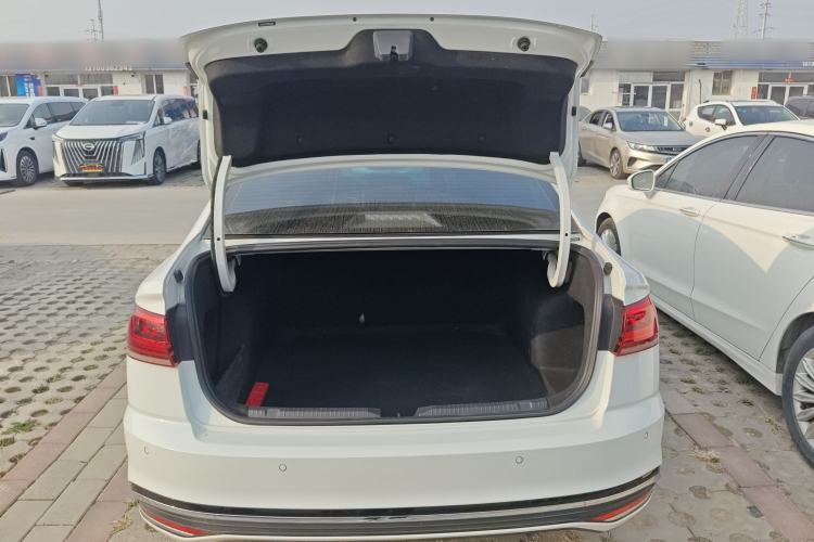 Used Volkswagen Bora 2023 300TSI DSG Prestige Edition
