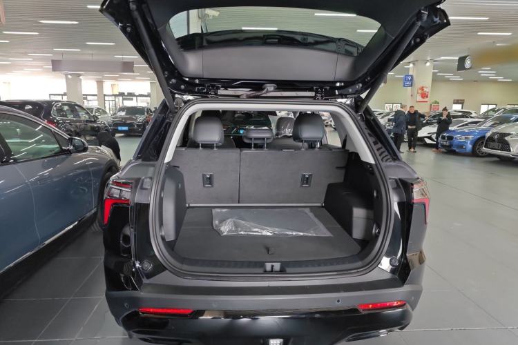 Used Chevrolet Equinox Plus 2024 102km RS Ultimate Edition
