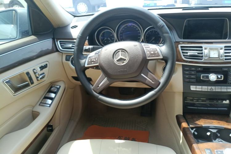 Used Mercedes-Benz E-Class 2015 E 260 L Steering Wheel