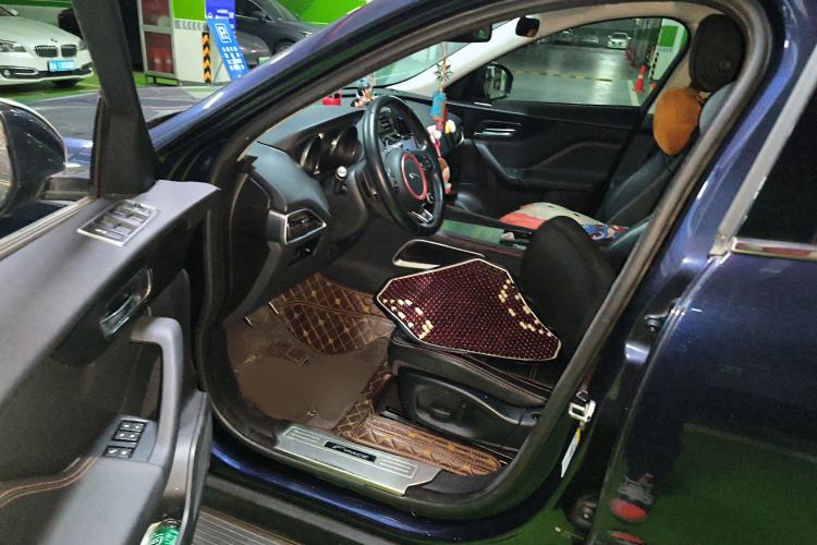 Used Jaguar F-PACE 2016 2.0T Two-Wheel Drive Urban Luxury Edition