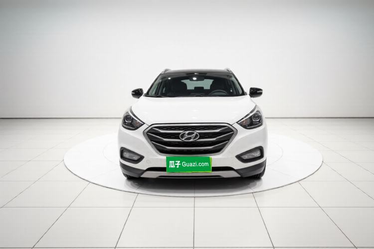 Used Hyundai ix35 2013 2.0L Automatic Two-Wheel Drive Smart GLS China IV Standard Exterior 1