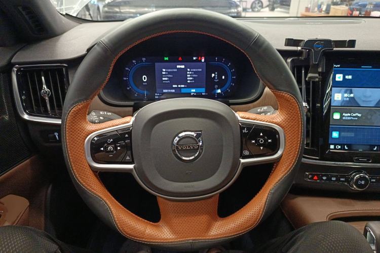 Used Volvo V90 2022 Cross Country B5 AWD Smart Range Edition
