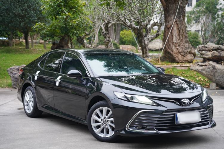Used Toyota Camry 2021 2.0G Luxury Edition
