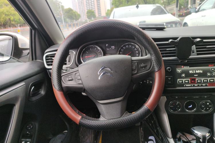 Used Citroen C3-XR 2015 1.6L Automatic Fashion Model Steering Wheel