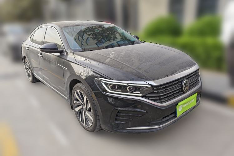 Used Volkswagen Passat 2022 330TSI Luxury Edition Exterior 2