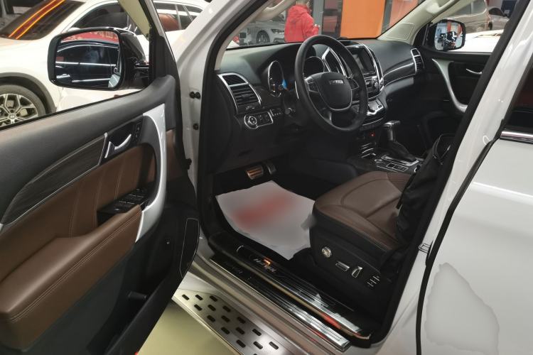 Used Haval H9 2016 2.0T Four-Wheel Drive Luxury 7-Seater Driver Seat