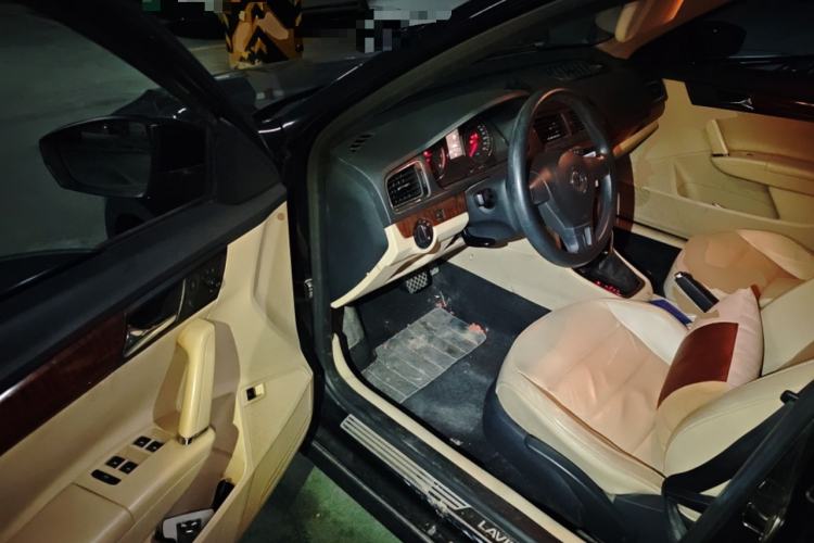 Used Volkswagen Lavida 2013 Restyled Classic 1.6L Automatic Comfort Edition
