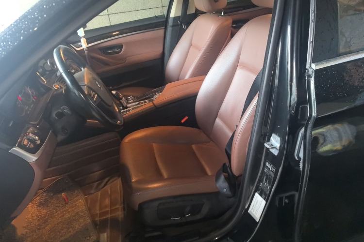 Used BMW 5 Series 2014 525Li Leading Model