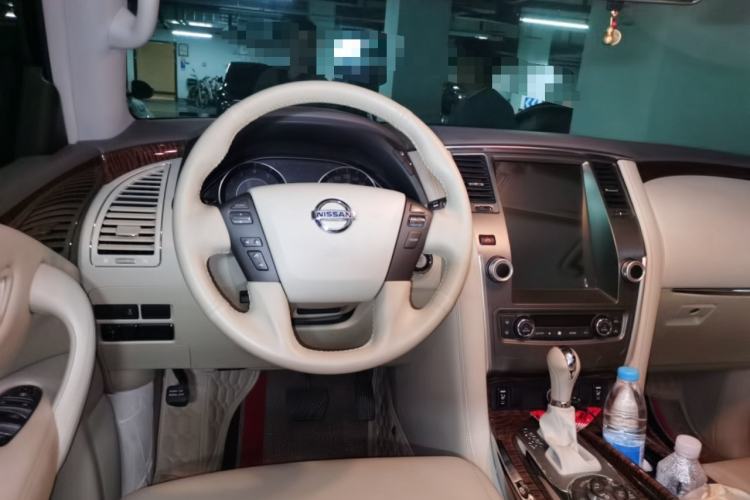 Used Nissan Patrol 2018 4.0L Automatic 7-Seater Middle East Version Steering Wheel