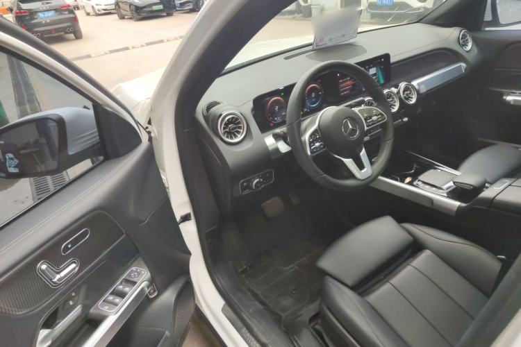 Used Mercedes-Benz EQB 2023 EQB 260 Interior 3
