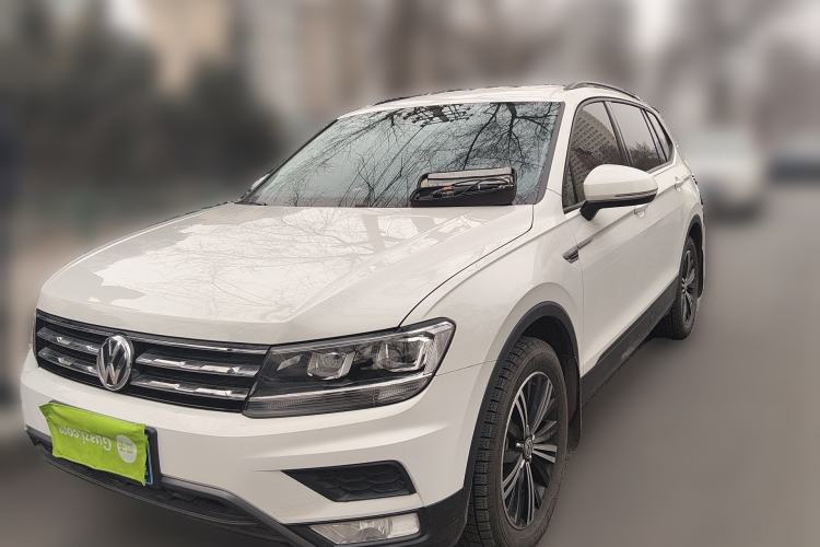 Used Volkswagen Tiguan L 2020 330TSI Automatic Two-Wheel Drive Luxury Edition China VI Standard