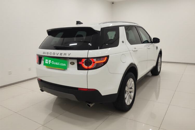 Used Land Rover Discovery Sport 2017 2.0T SE Rear Right 45 Deg