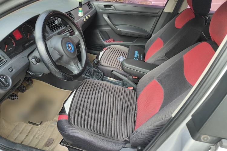 Used Volkswagen Santana 2013 1.6L Manual Fashion Edition