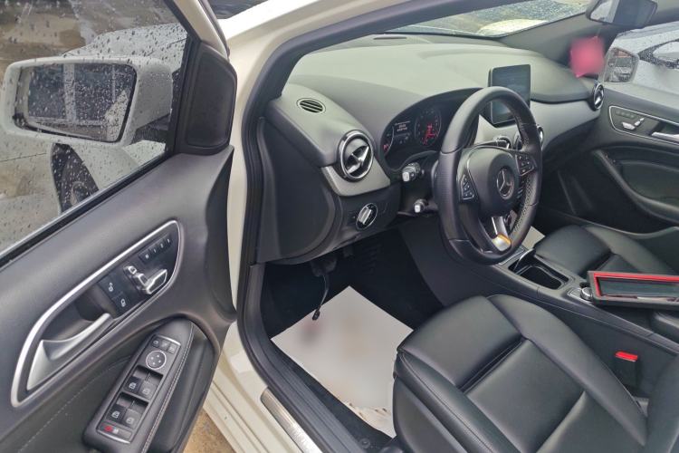 Used Mercedes-Benz B-Class 2018 B 200 Fashion Model
