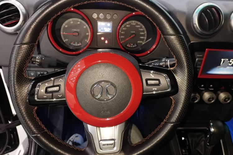 Used BAIC Off-Road BJ40 2016 40L 2.3T Automatic All-Wheel Drive Premium Edition
