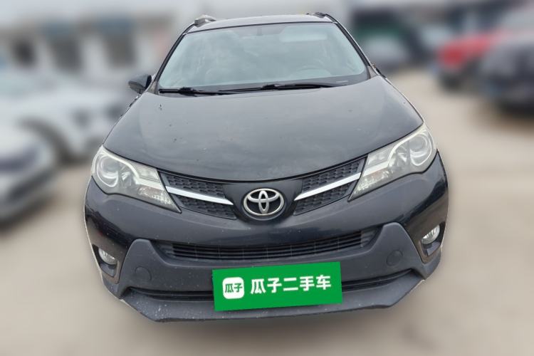 Used Toyota RAV4 2015 2.0L CVT Two-Wheel Drive Fashion Edition Front