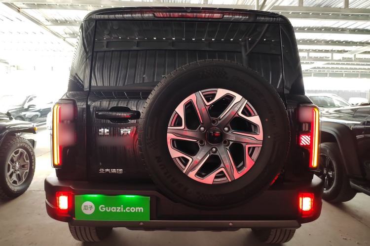 Used BAIC Off-Road BJ40 2024 2.0T All-New Urban Hunter Edition Chivalrous Style
