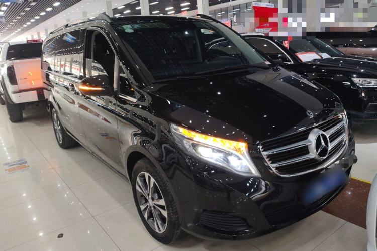 Used Mercedes-Benz V-Class 2017 V 260 Avantgarde Edition