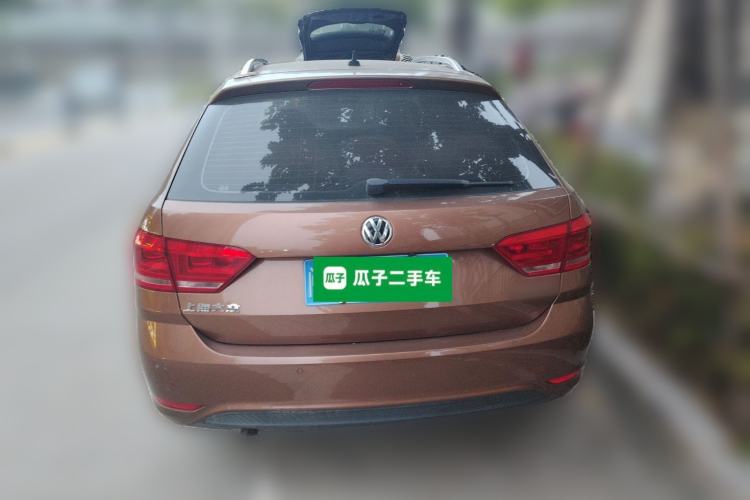 Used Volkswagen Gran Lavida 2015 1.6L Automatic Fashion Edition
