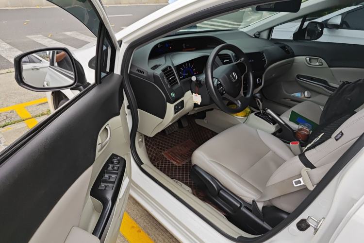 Used Honda Civic 2014 1.8L Automatic Classic Edition Driver Seat