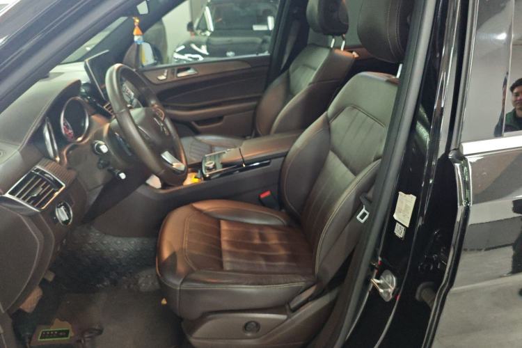 Used Mercedes-Benz GLE 2018 GLE 400 4MATIC Exclusive Edition Left Front Seat