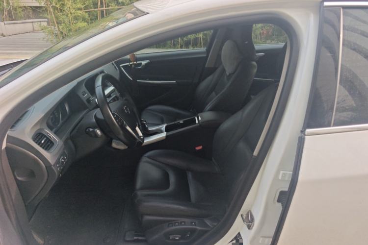 Used Volvo S60 2019 S60L Facelift T5 Intelligent Advanced Edition
