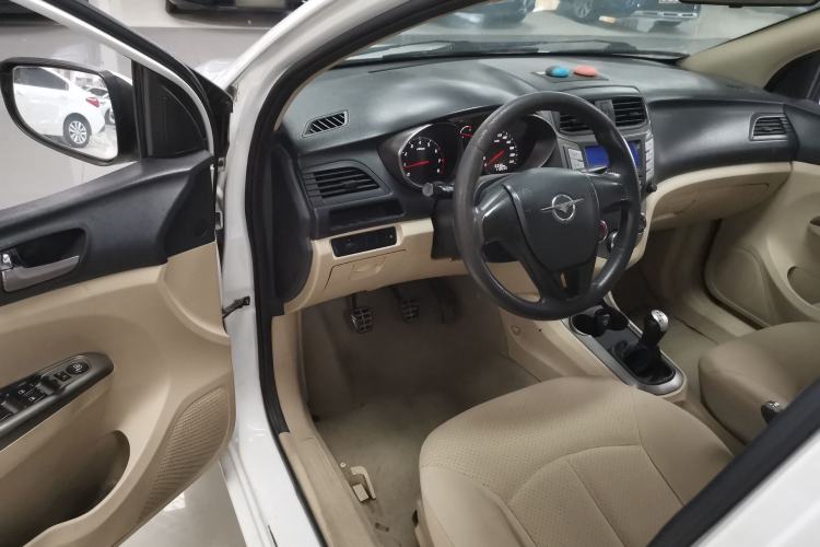 Used Haima M3 2015 1.5L Manual Standard Edition
