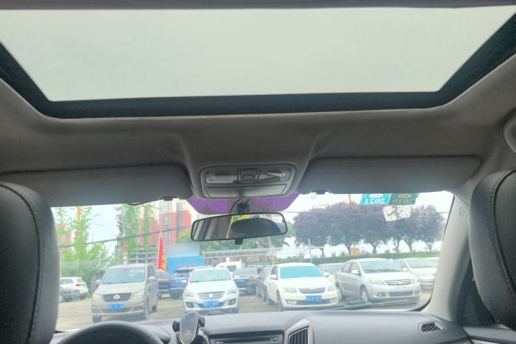 Used CHANGAN CS75 2014 1.8T Automatic Elite Model China IV Standard
